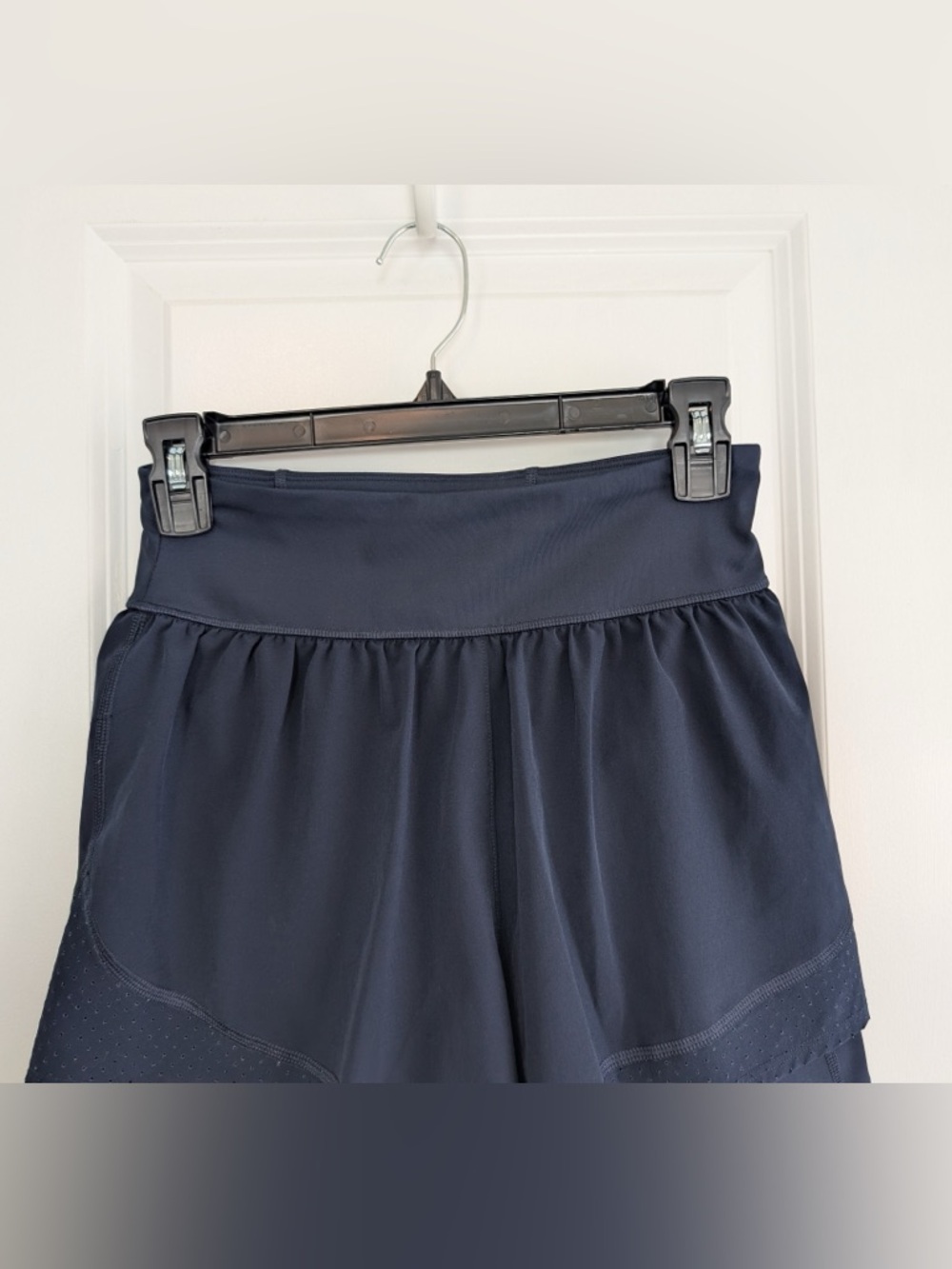 SPANX Women’s Get Moving Double Layer Shorts Navy Blue Size Small - Picture 2 of 10